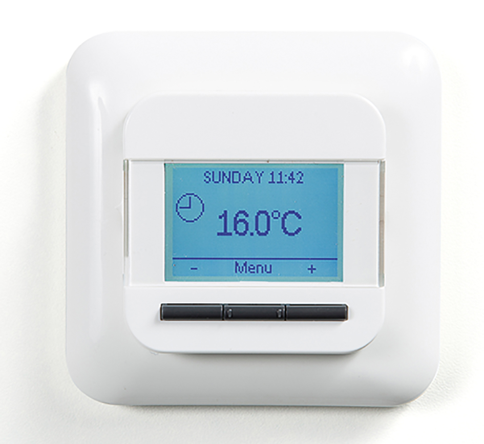 Raumthermostat 230V 13A Schließer IP21 m.Display Sensor extern